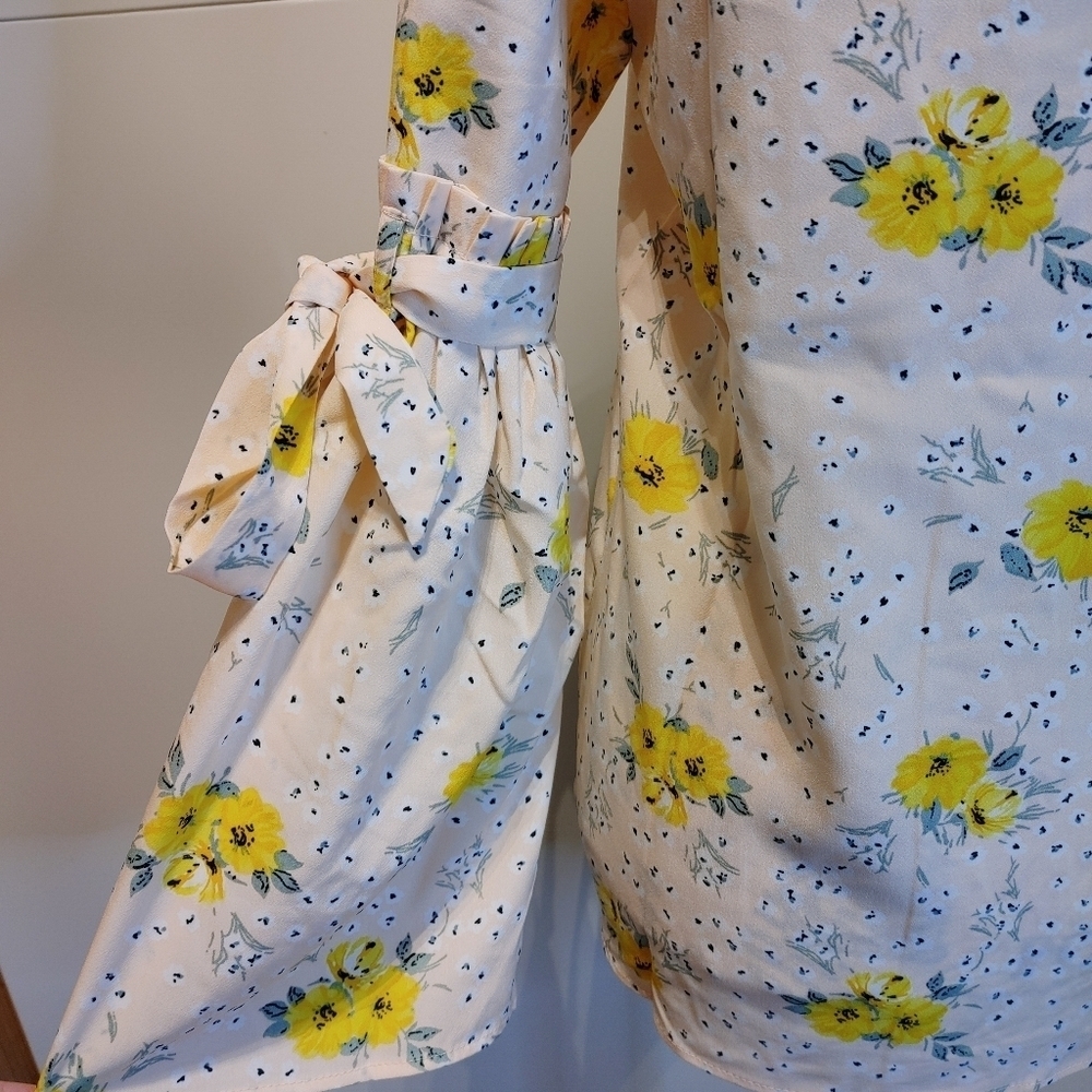 Floral Bell Sleeve Blouse S M L Yellow Boho Top Tie Sleeve Ruffle - Picture 8 of 12